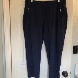 Chico’s Zenergy navy crop pant